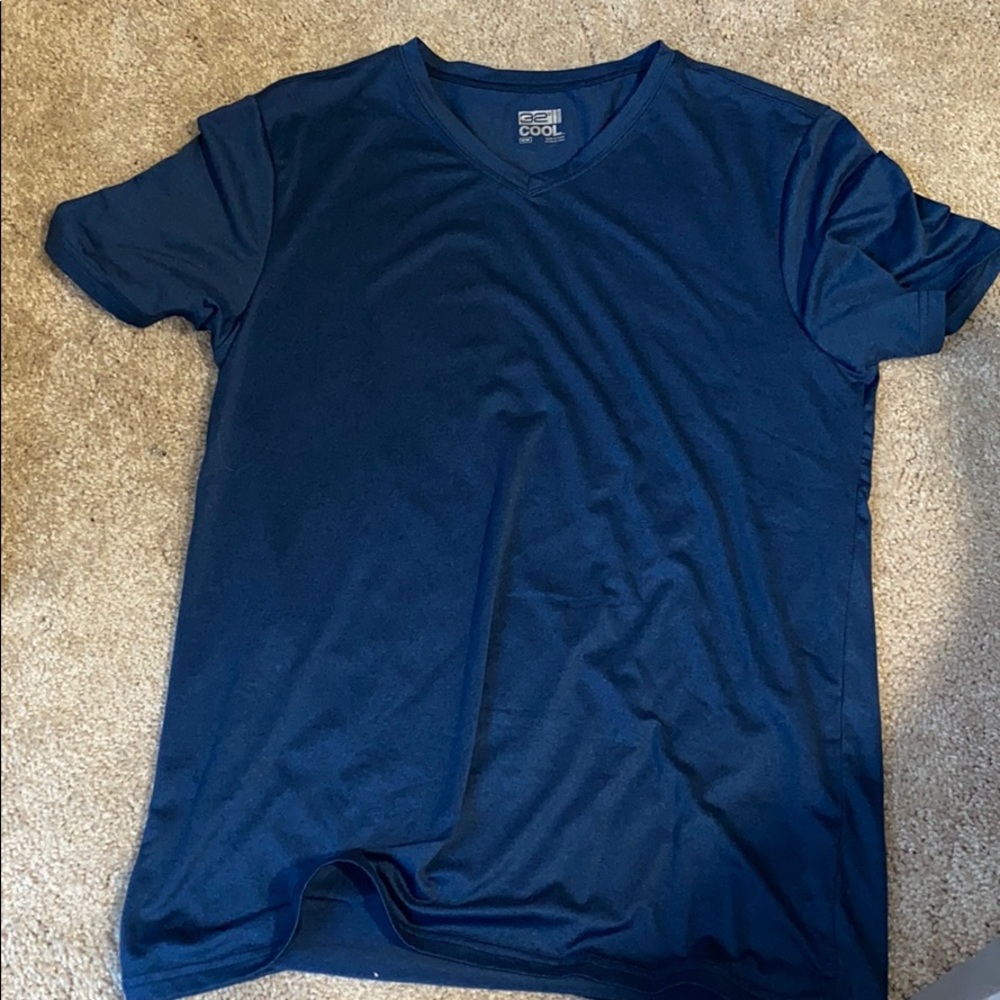 Men’s Medium 32 Deg Cool T Shirt Blue